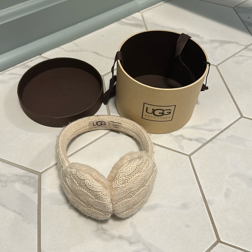 UGG Ear Muffs (with original box)
